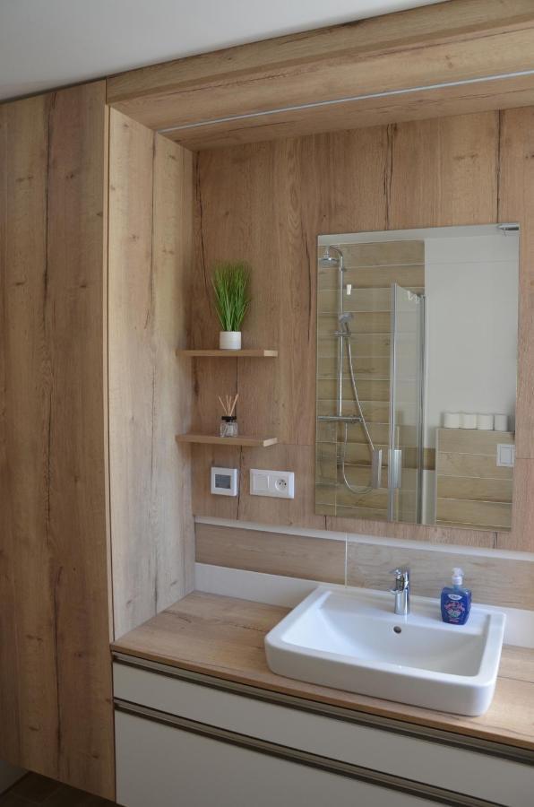 Visit Sauna Klinovec Loučná pod Klínovcem Eksteriør billede